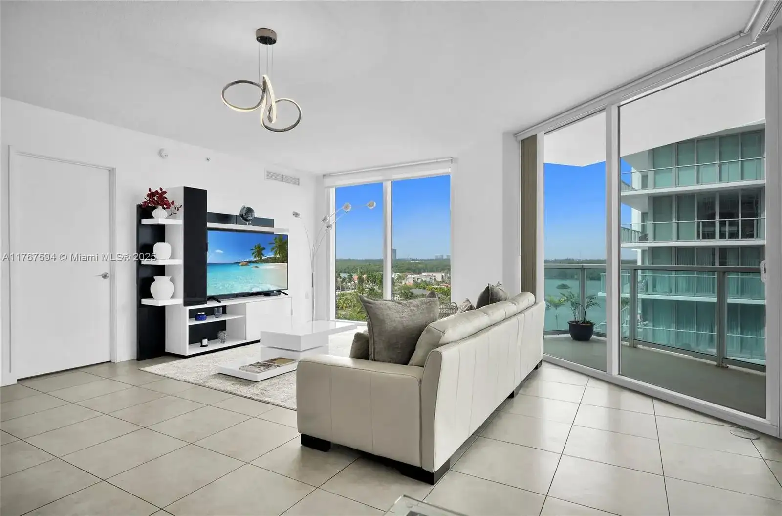 250 Sunny Isles Blvd # 904, Sunny Isles Beach FL 33160 photo 3