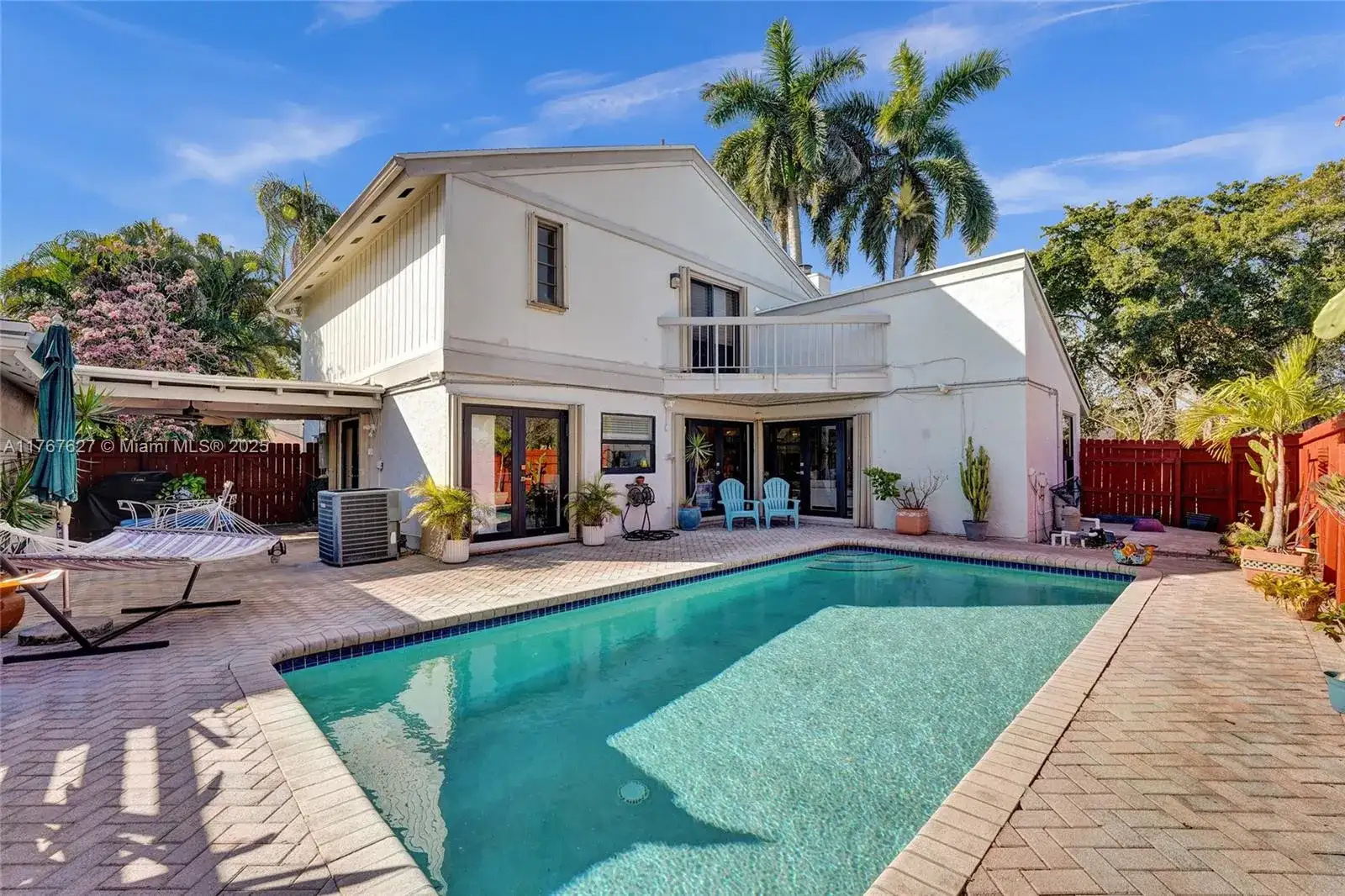 89 Juniper Rd, Hollywood FL 33021 photo 2