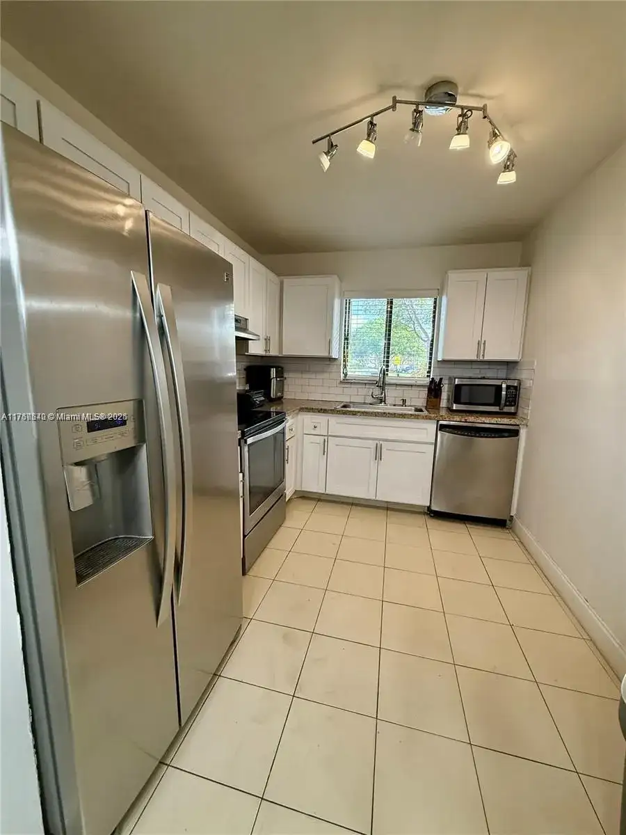 7316 Ashmont Cir # 104, Tamarac FL 33321 photo 4