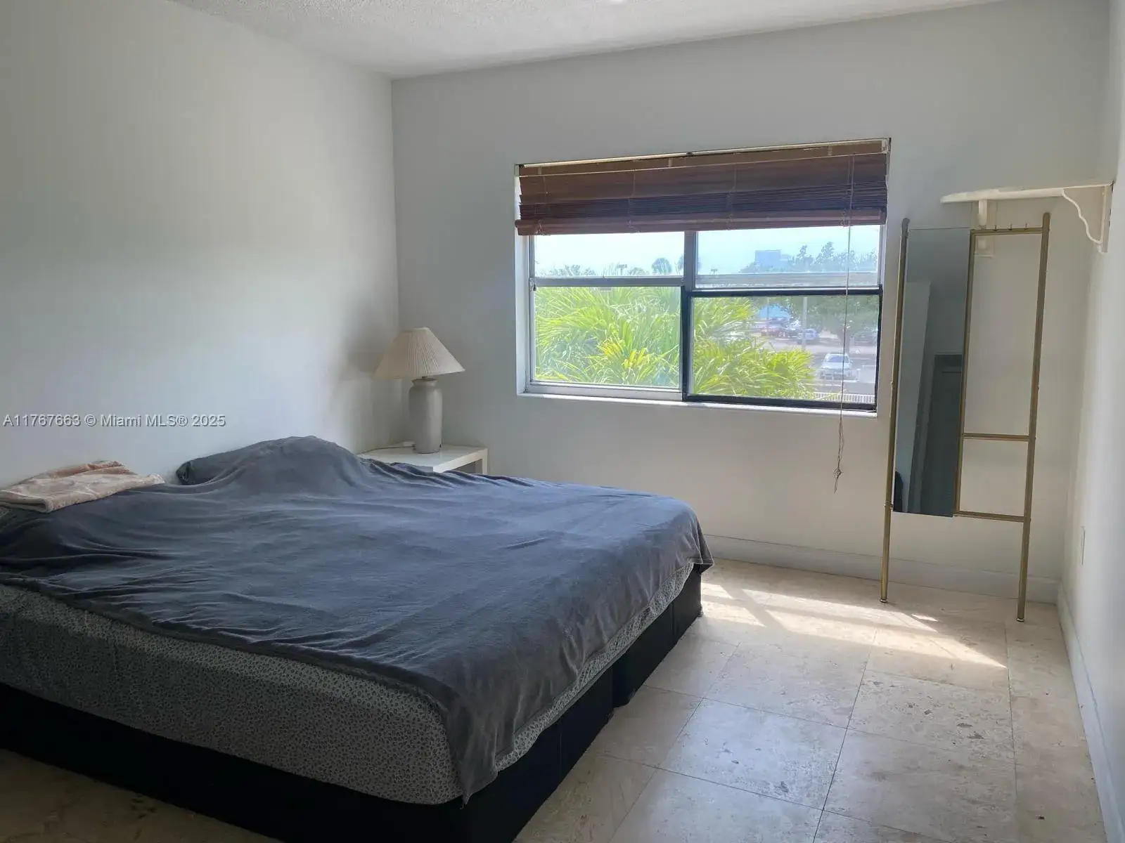 400 Kings Point Dr # 209, Sunny Isles Beach FL 33160