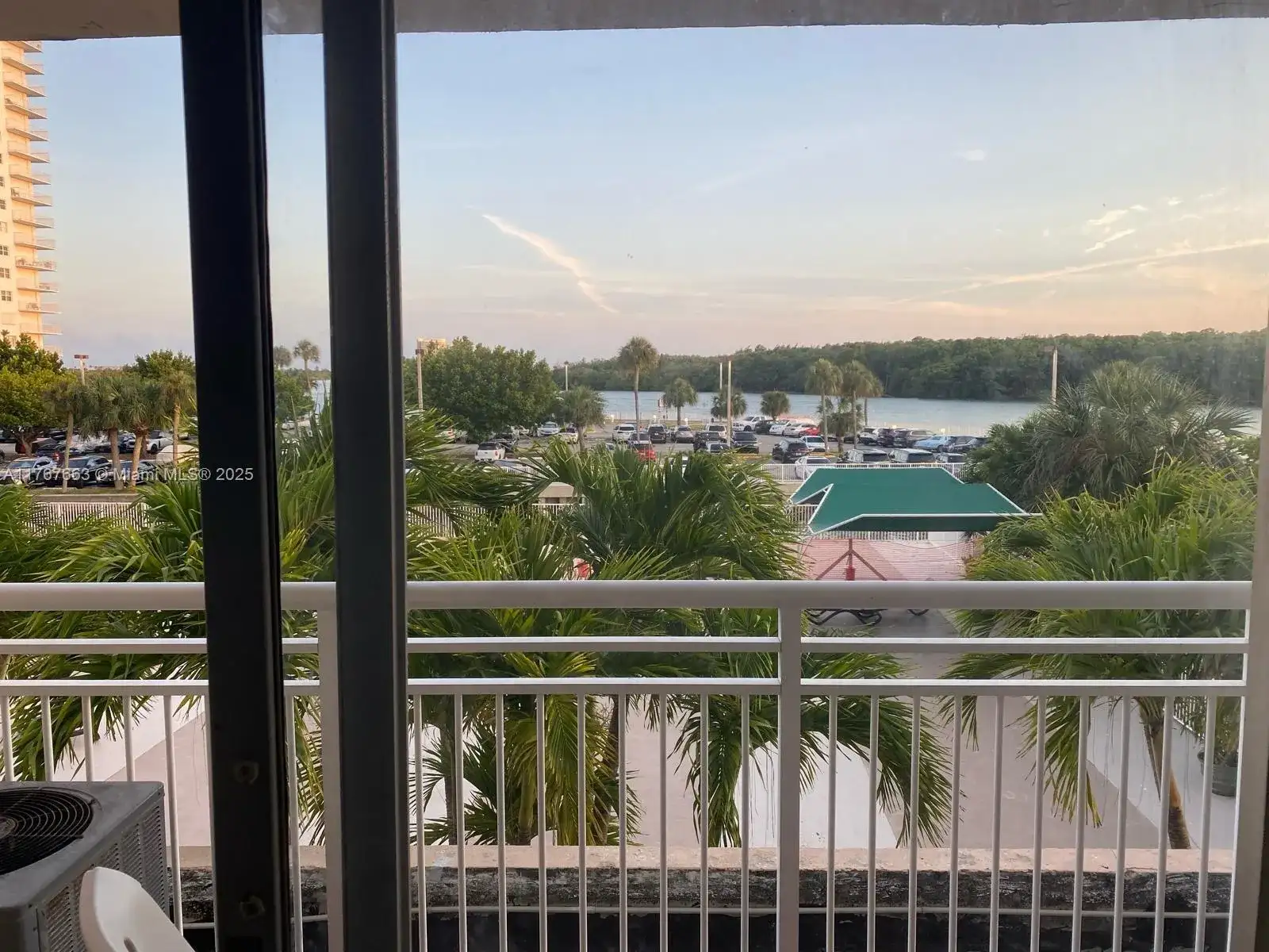 400 Kings Point Dr # 209, Sunny Isles Beach FL 33160 photo 5
