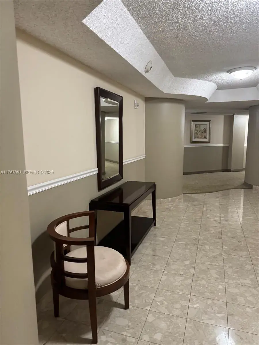 100 Golden Isles Dr # 1014, Hallandale Beach FL 33009