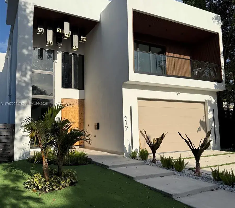 412 NE 10th Ave, Fort Lauderdale FL 33301