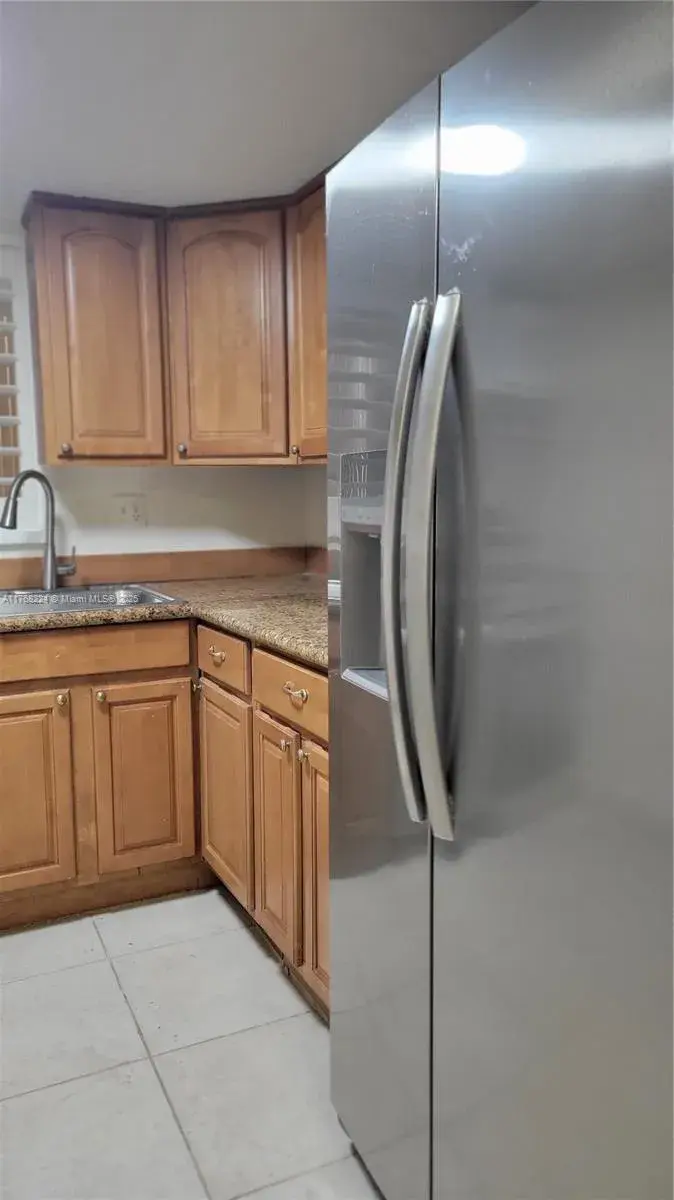 2049 S Ocean Dr # 1105, Hallandale Beach FL 33009