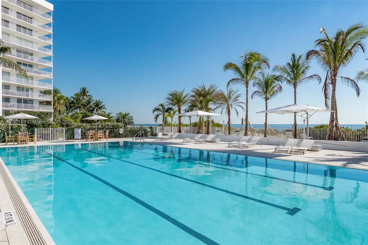 611 Ocean Dr # 9E, Key Biscayne FL 33149