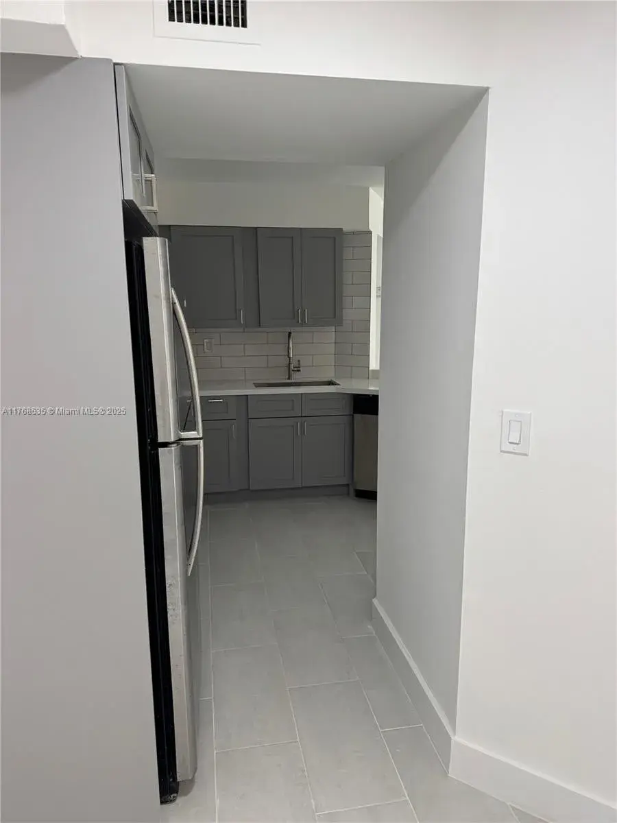 1280 S Alhambra Cir # 2209, Coral Gables FL 33146
