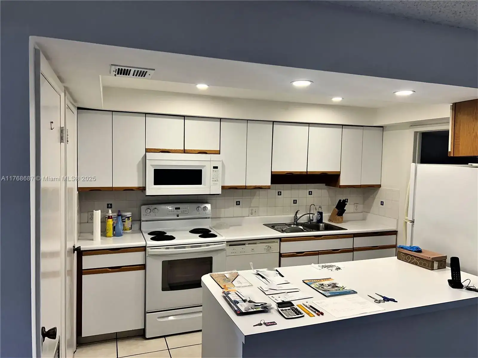8401 SW 107th Ave # 121E, Miami FL 33173 photo 2