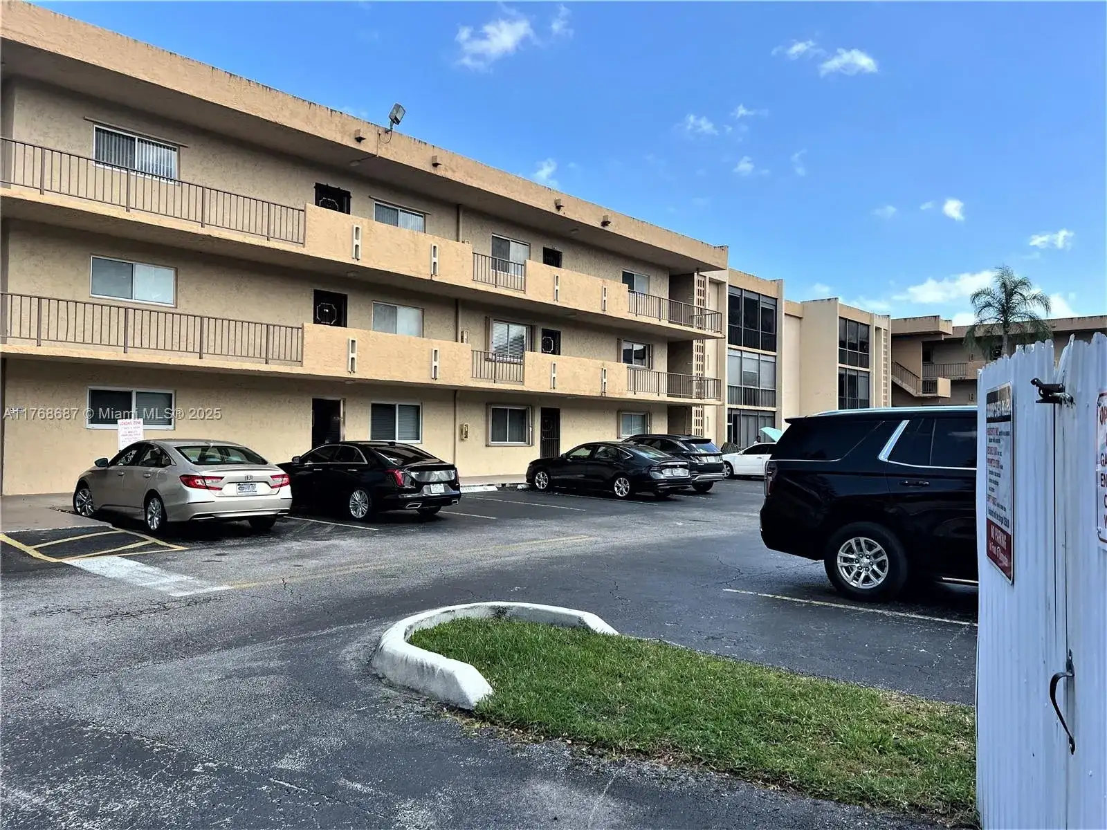 8401 SW 107th Ave # 121E, Miami FL 33173 photo 4