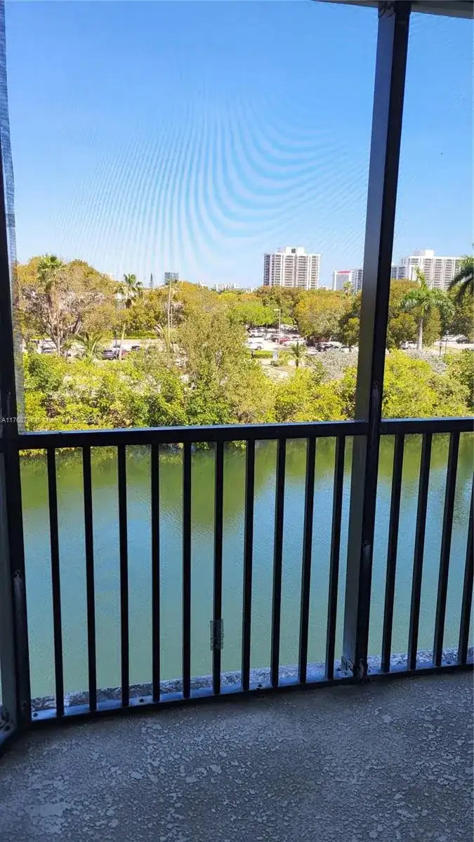 3401 N Country Club Dr # 402, Aventura FL 33180 photo 2