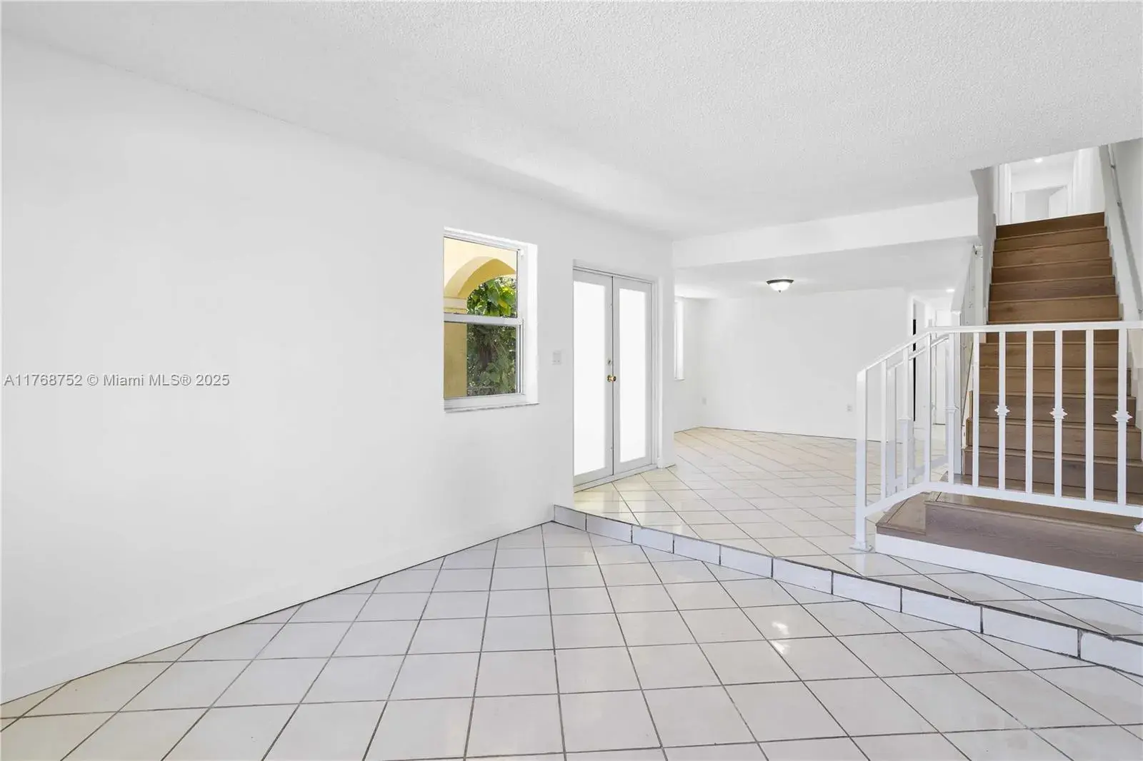 3524 NW 4th Ter, Miami FL 33125 photo 5