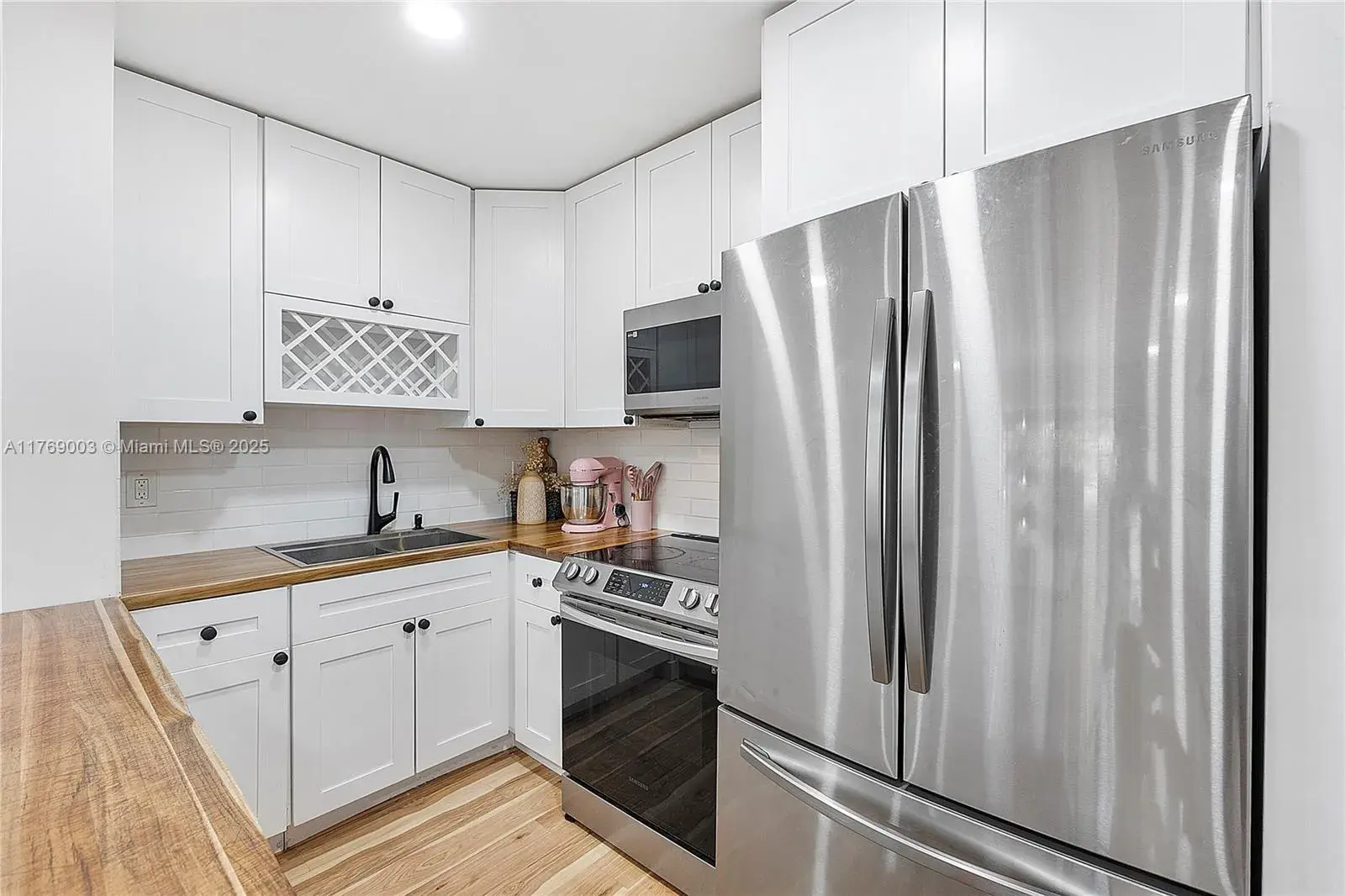 1520 Mckinley St # 206E, Hollywood FL 33020