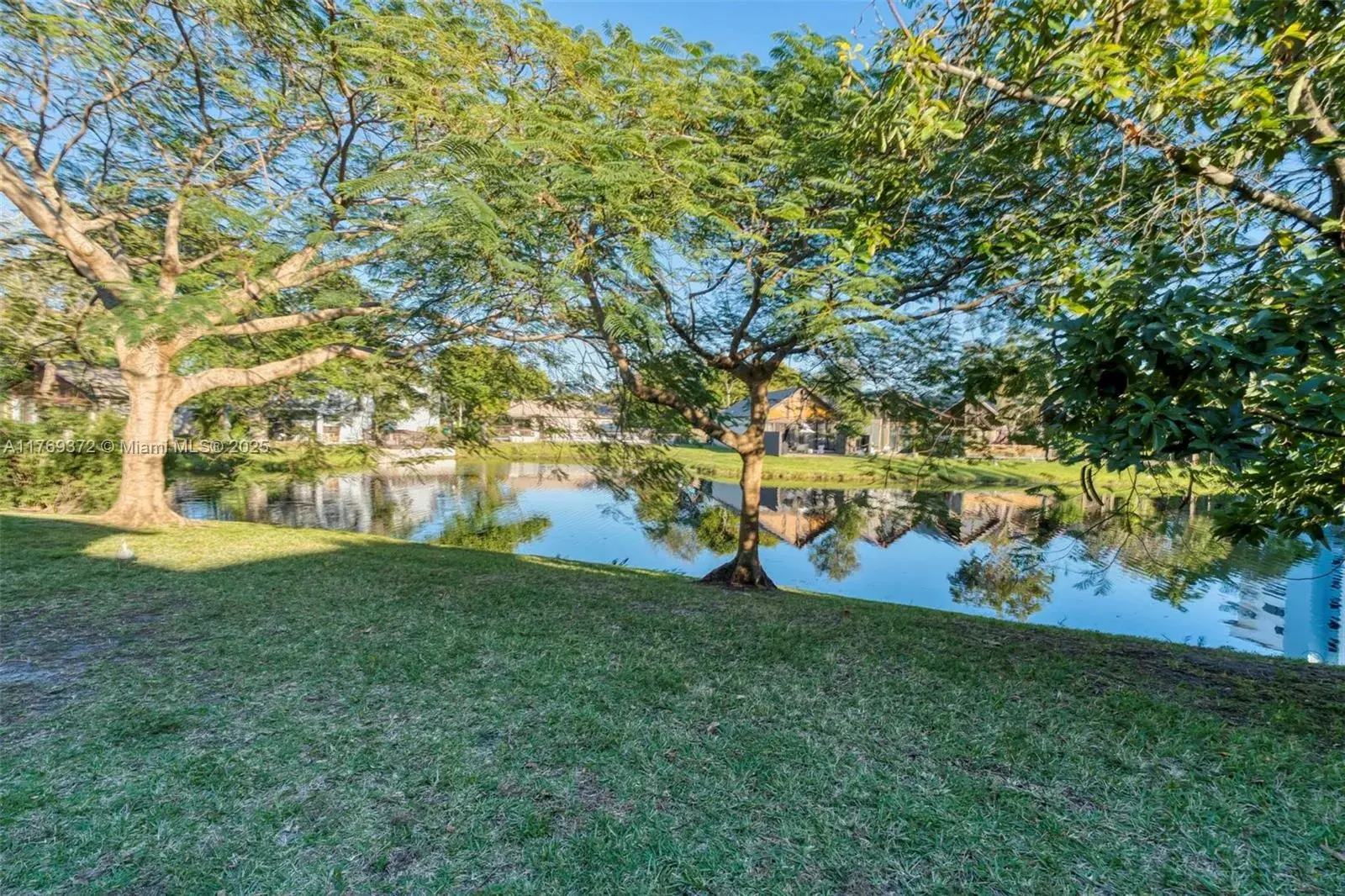 490 Westree Ln, Plantation FL 33324