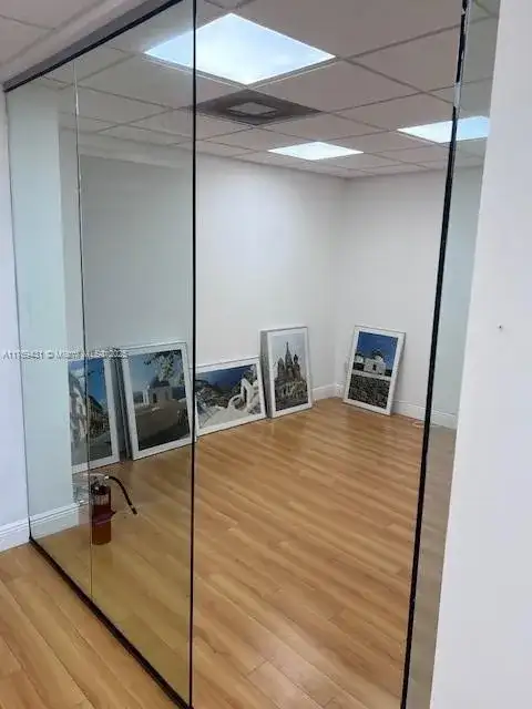 550 Biltmore Way, Coral Gables FL 33134 photo 4