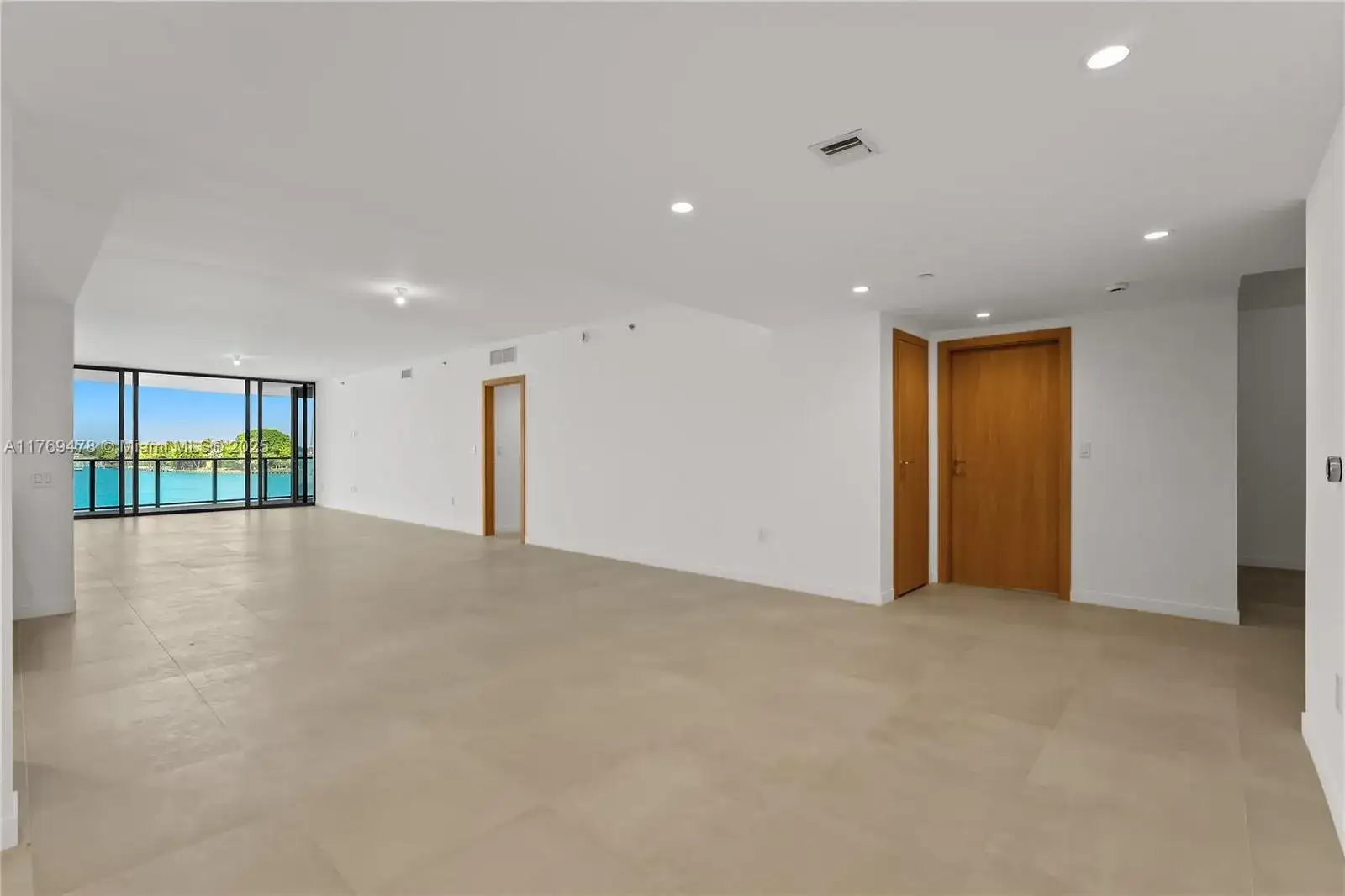 1135 103rd ST # 402, Bay Harbor Islands FL 33154 photo 3