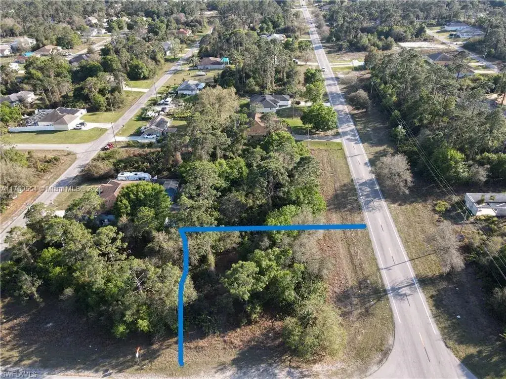 211 BELL BLVD S, Other City - In The State Of Florida FL 33974