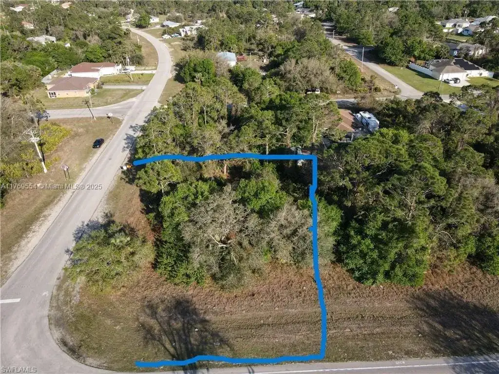 211 BELL BLVD S, Other City - In The State Of Florida FL 33974 photo 2