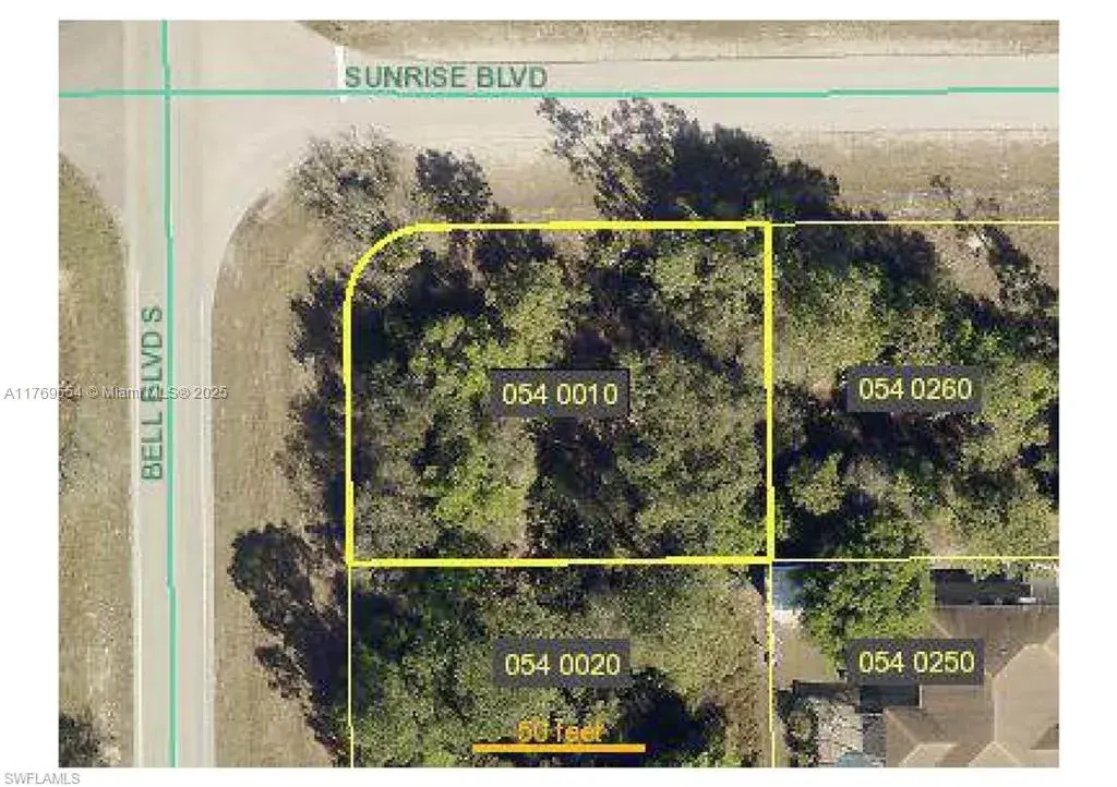 211 BELL BLVD S, Other City - In The State Of Florida FL 33974