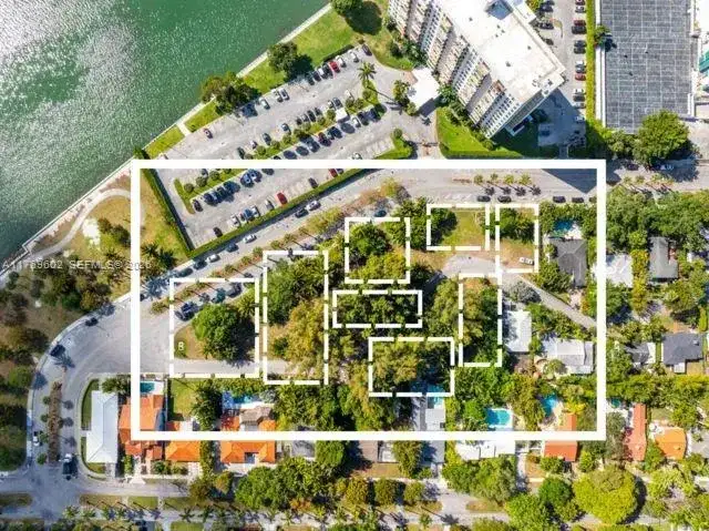 890 NE 70th St, Miami FL 33138 photo 3