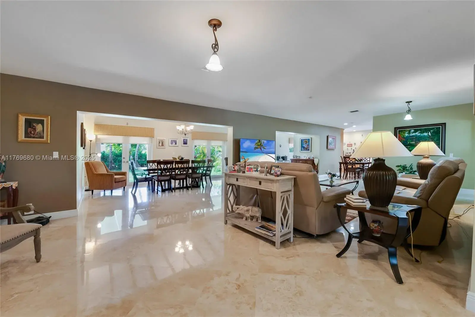 7540 SW 71st Ave, Miami FL 33143