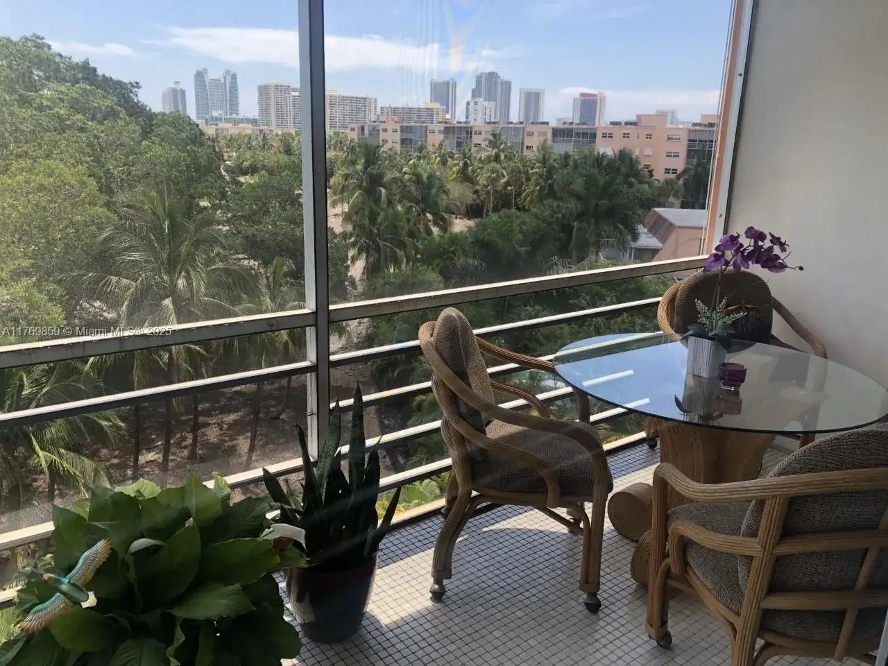 1000 NE 14th Ave # 605, Hallandale Beach FL 33009 photo 5