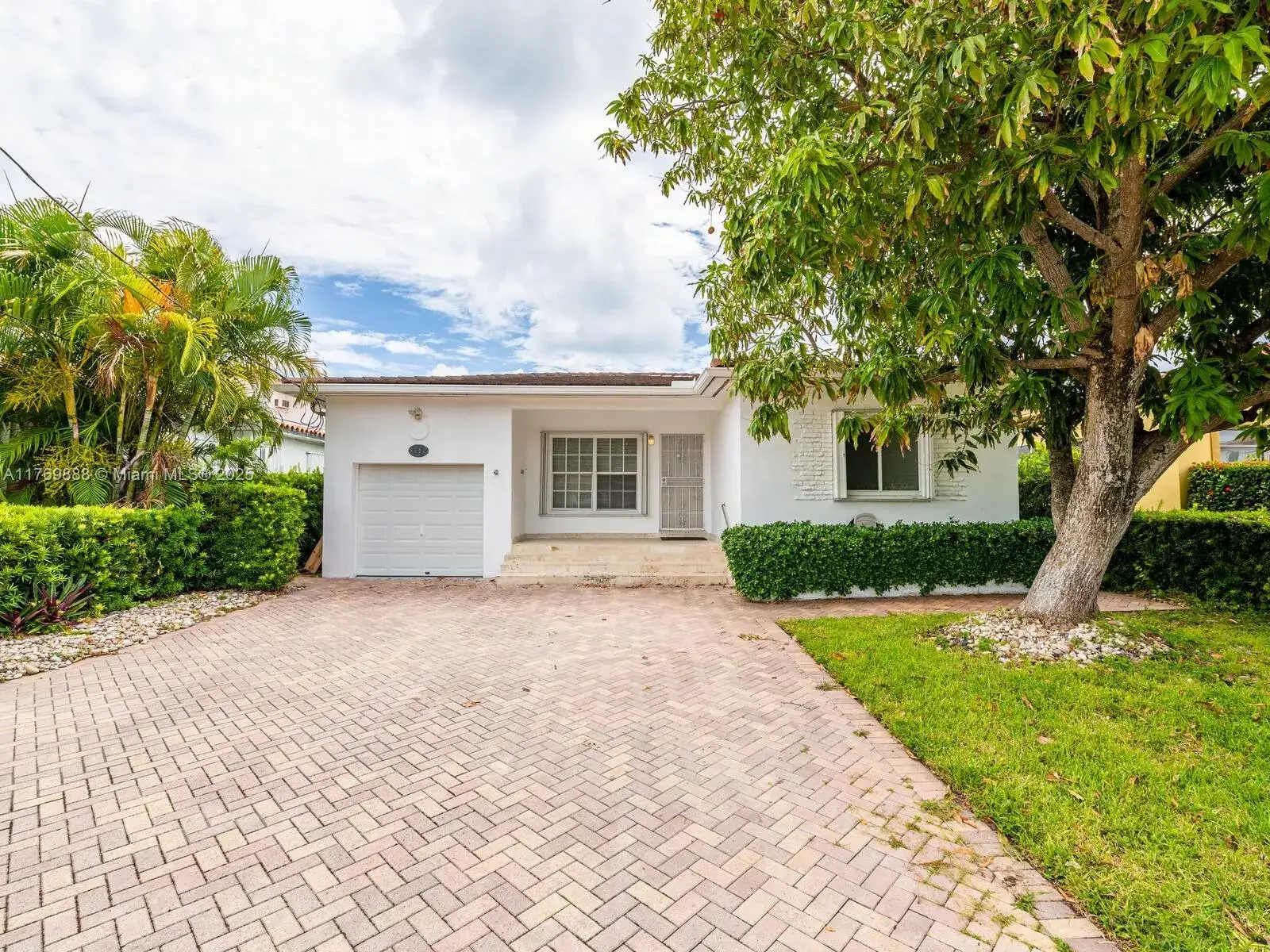 9441 Byron Ave, Surfside FL 33154