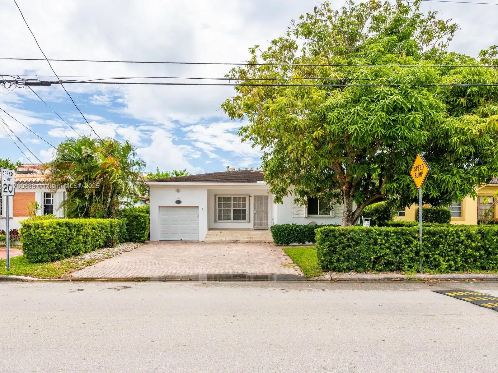 9441 Byron Ave, Surfside FL 33154 photo 5
