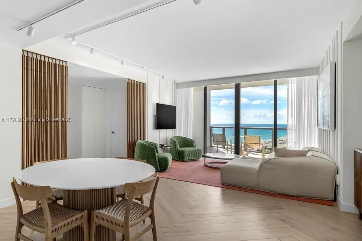 2201 Collins Ave # 1604, Miami Beach FL 33139