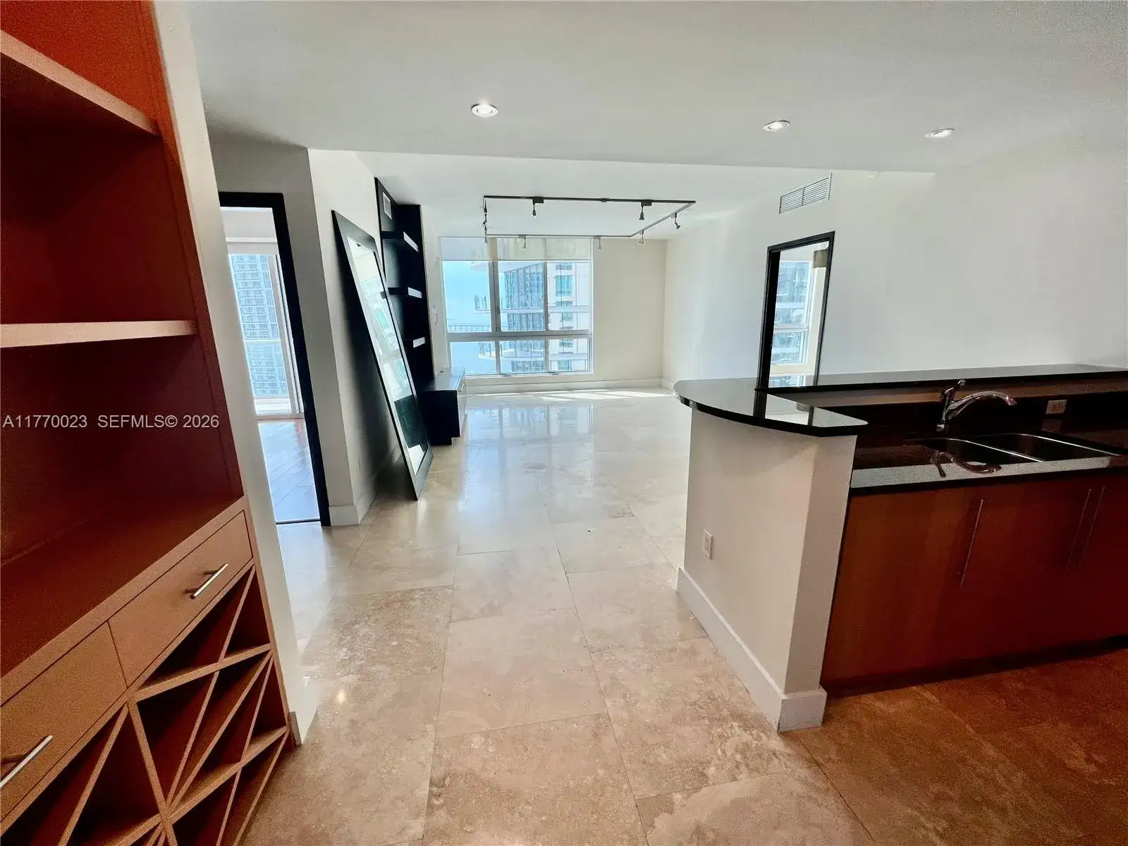 300 S Biscayne Blvd # 2606, Miami FL 33131 photo 5