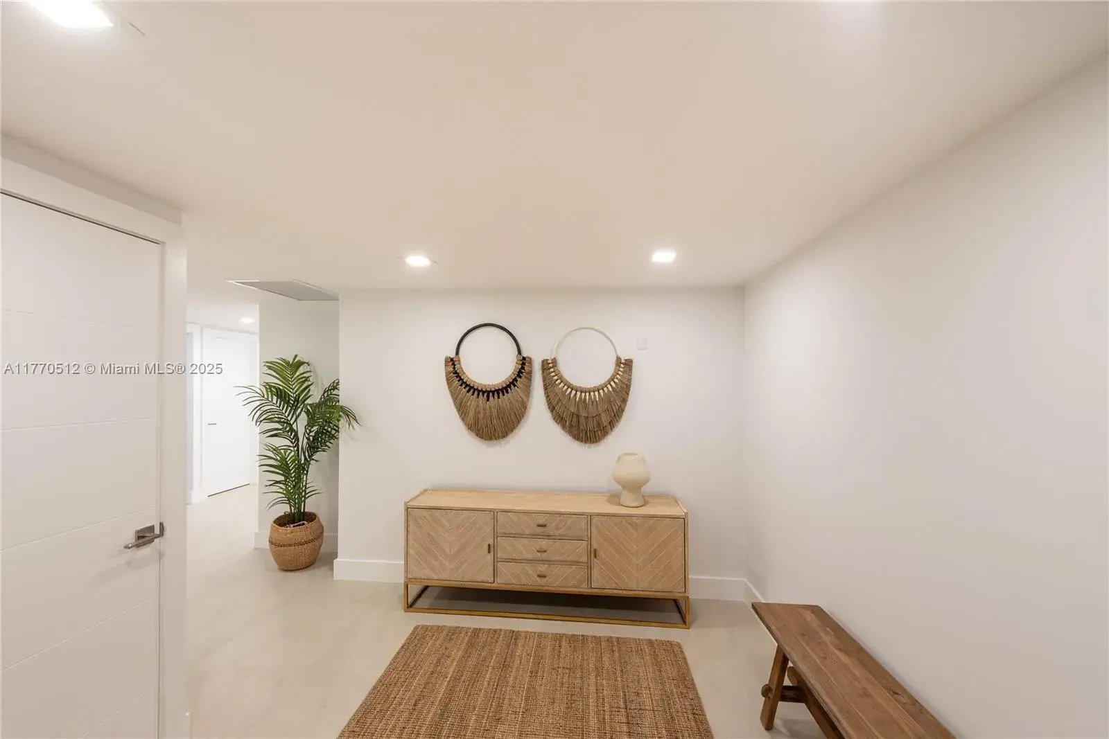 161 Crandon Blvd # 118, Key Biscayne FL 33149