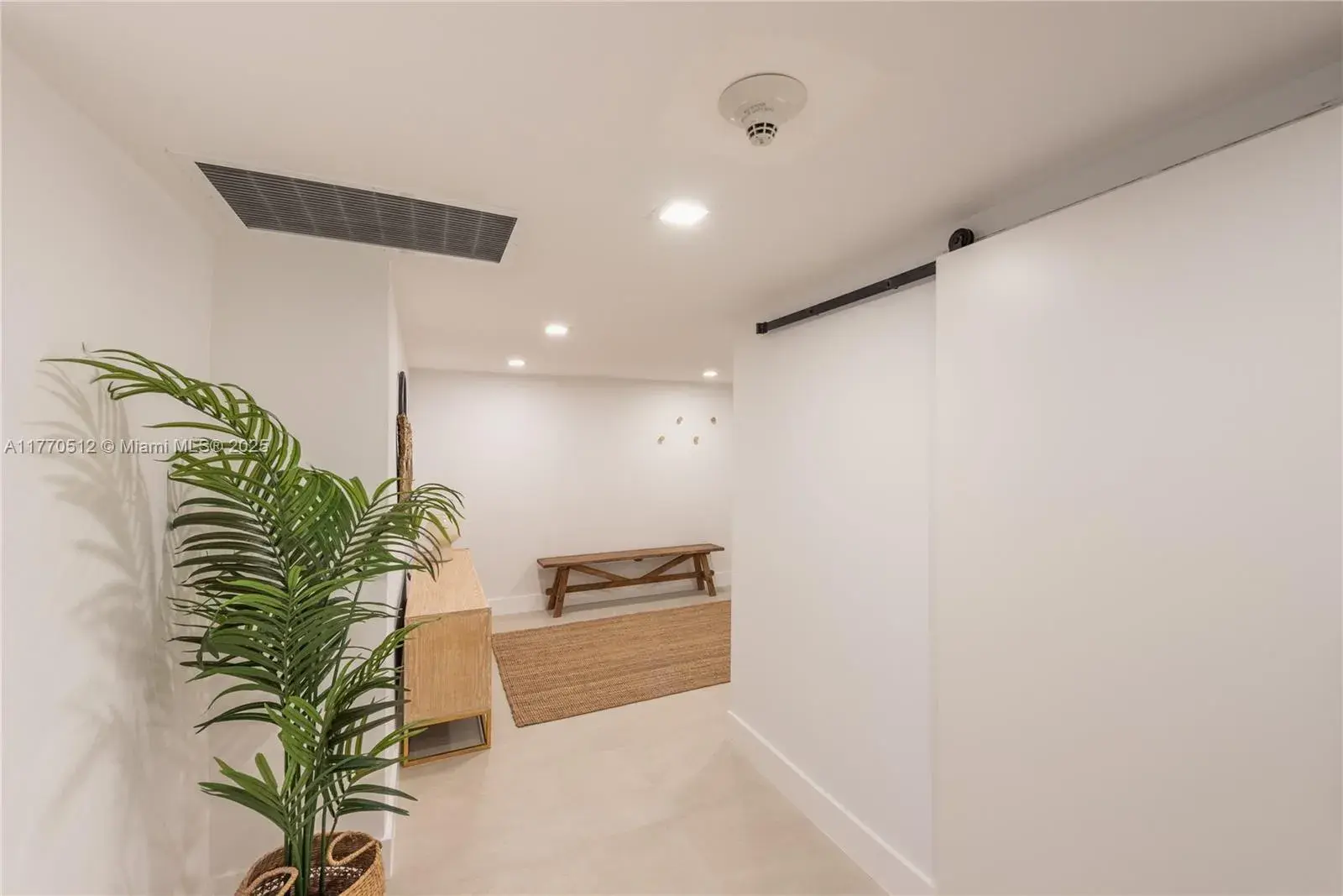 161 Crandon Blvd # 118, Key Biscayne FL 33149