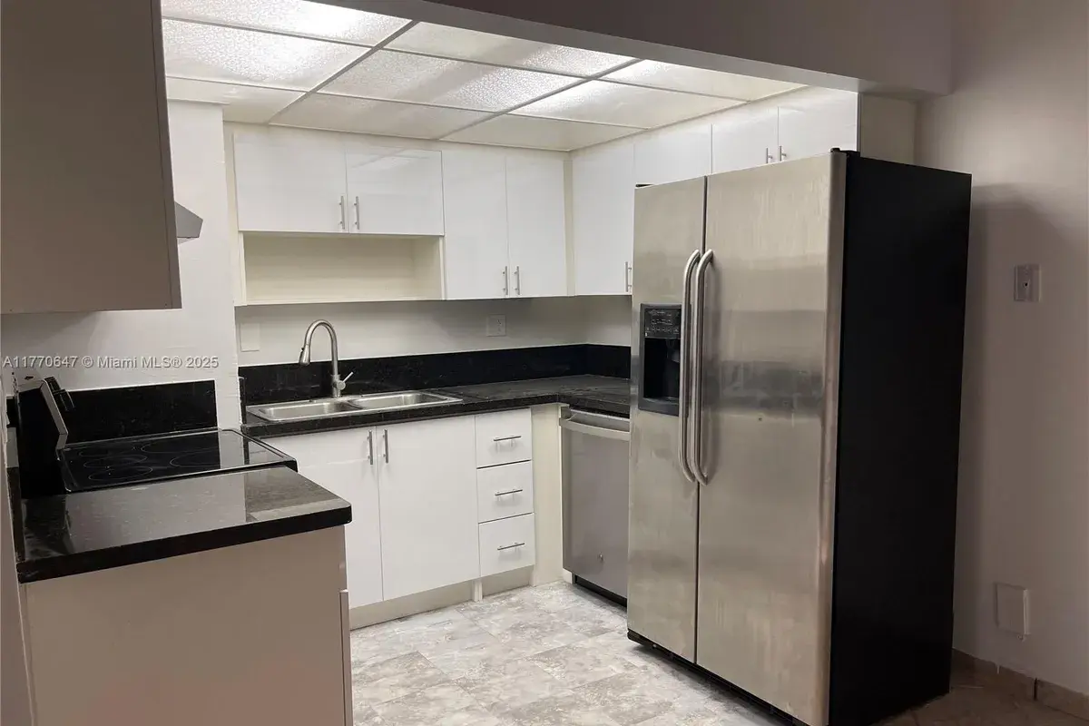 6175 NW 57th St # 116, Tamarac FL 33319