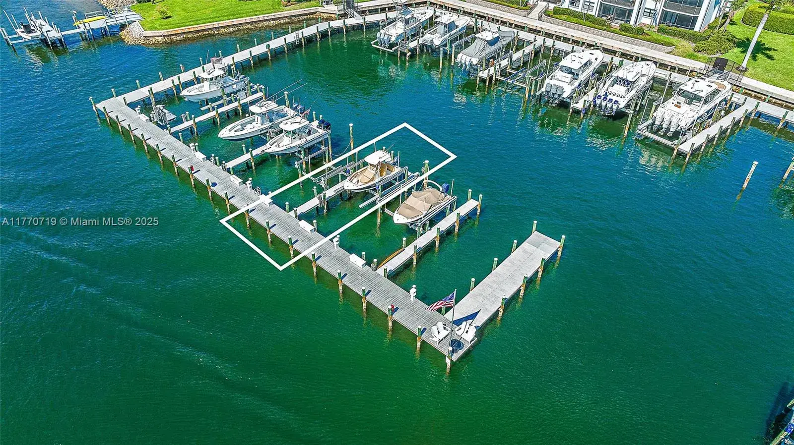 1015 S Bay Colony Drive S Slip 17, Juno Beach FL 33408