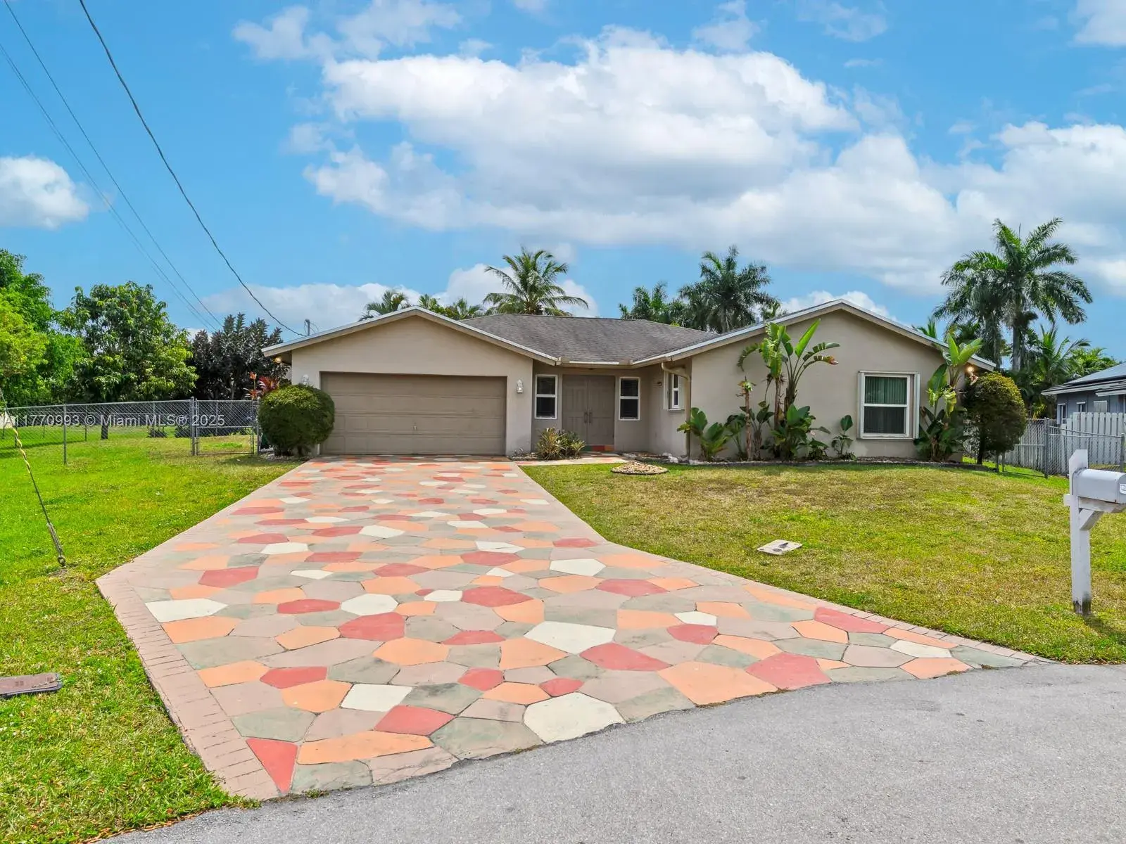 2750 NW 119th Ave, Plantation FL 33323