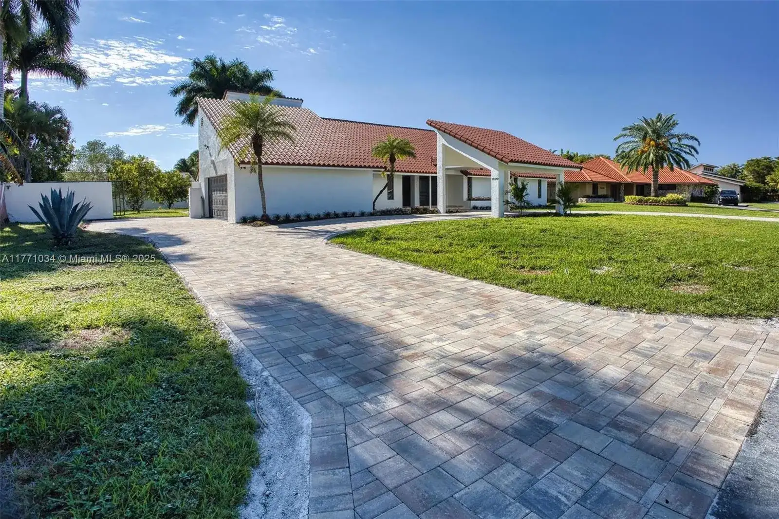 10440 NW 133rd St, Hialeah Gardens FL 33018 photo 3