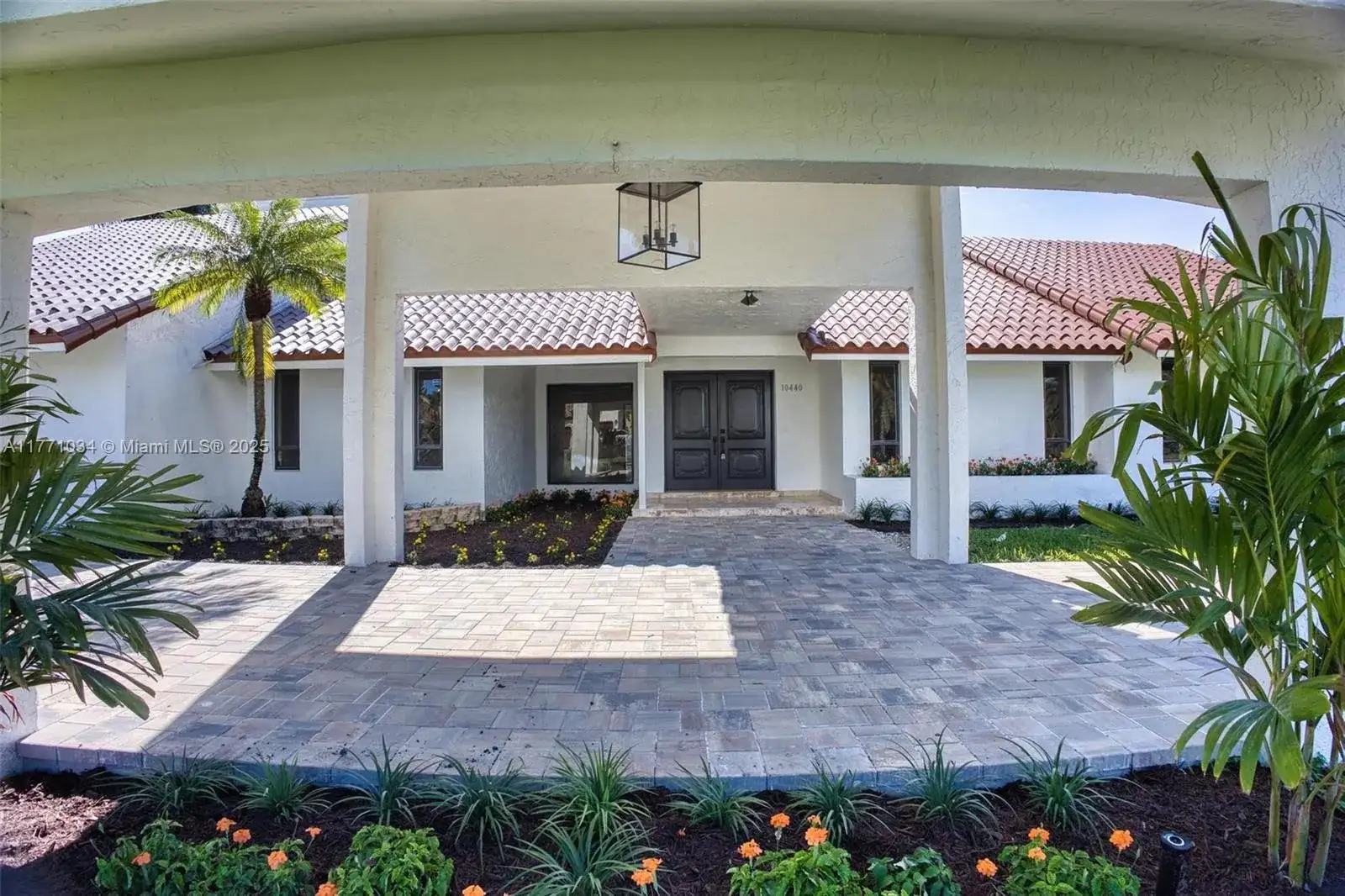 10440 NW 133rd St, Hialeah Gardens FL 33018 photo 4