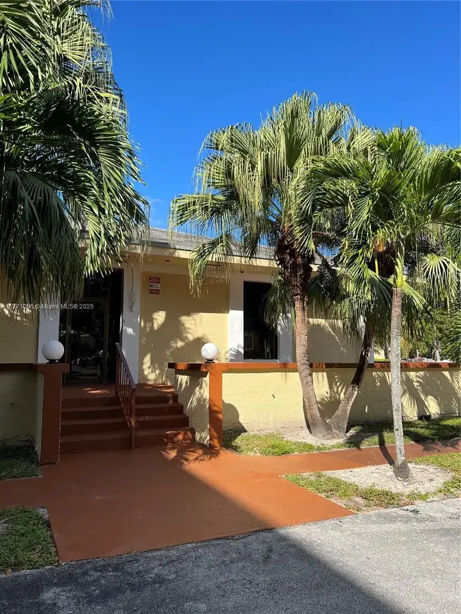 11925 NE 2nd Ave # B308, North Miami FL 33161 photo 2