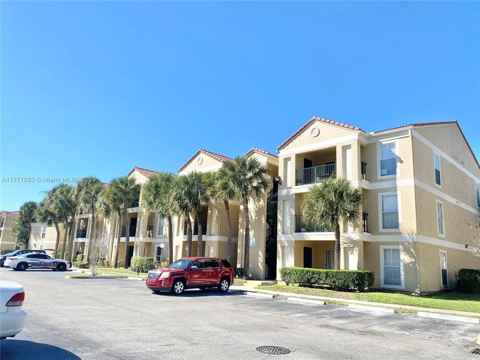 915 Riverside Dr # 513, Coral Springs FL 33071