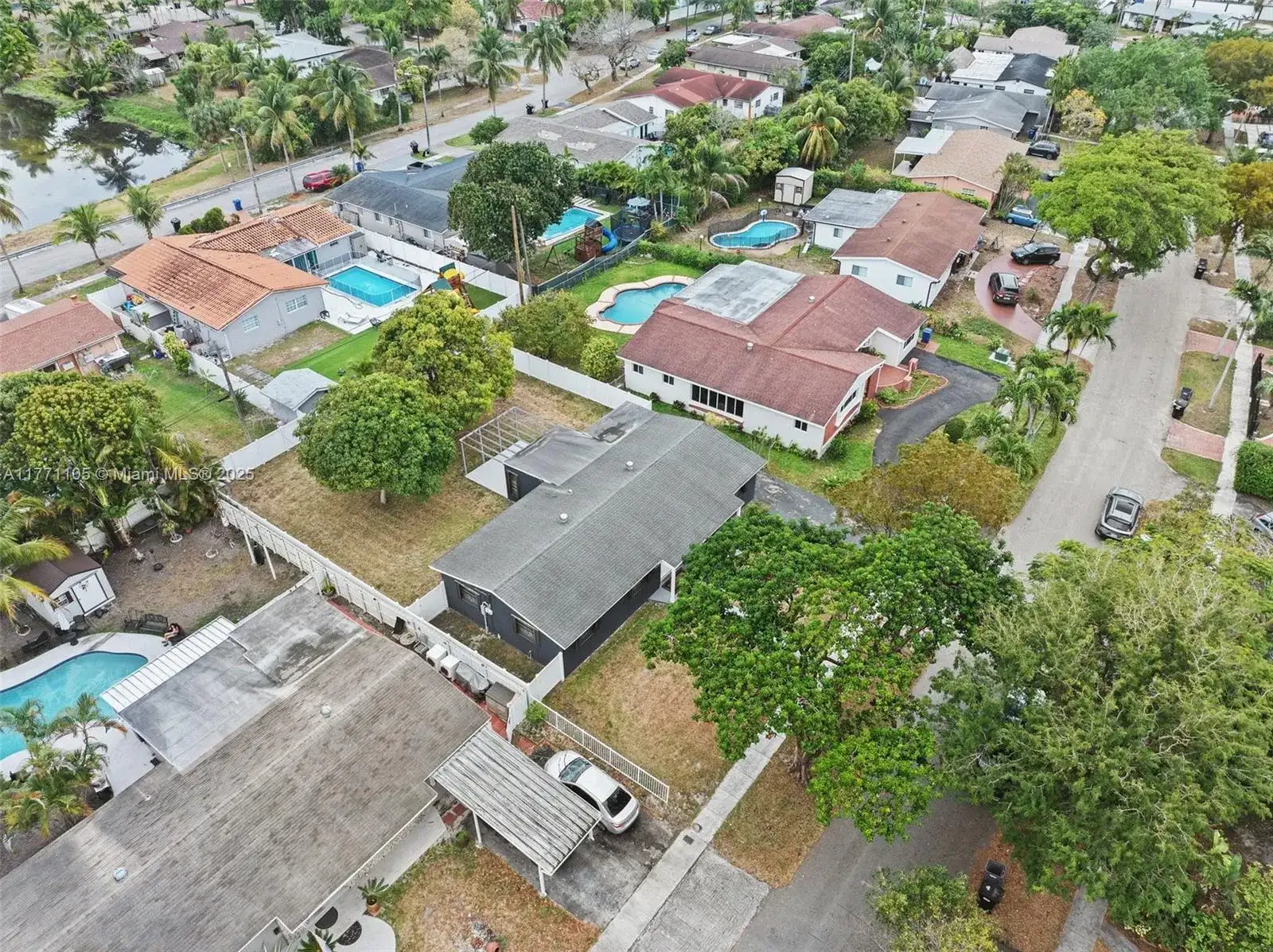 18321 NE 7th Ct, North Miami Beach FL 33179 photo 5