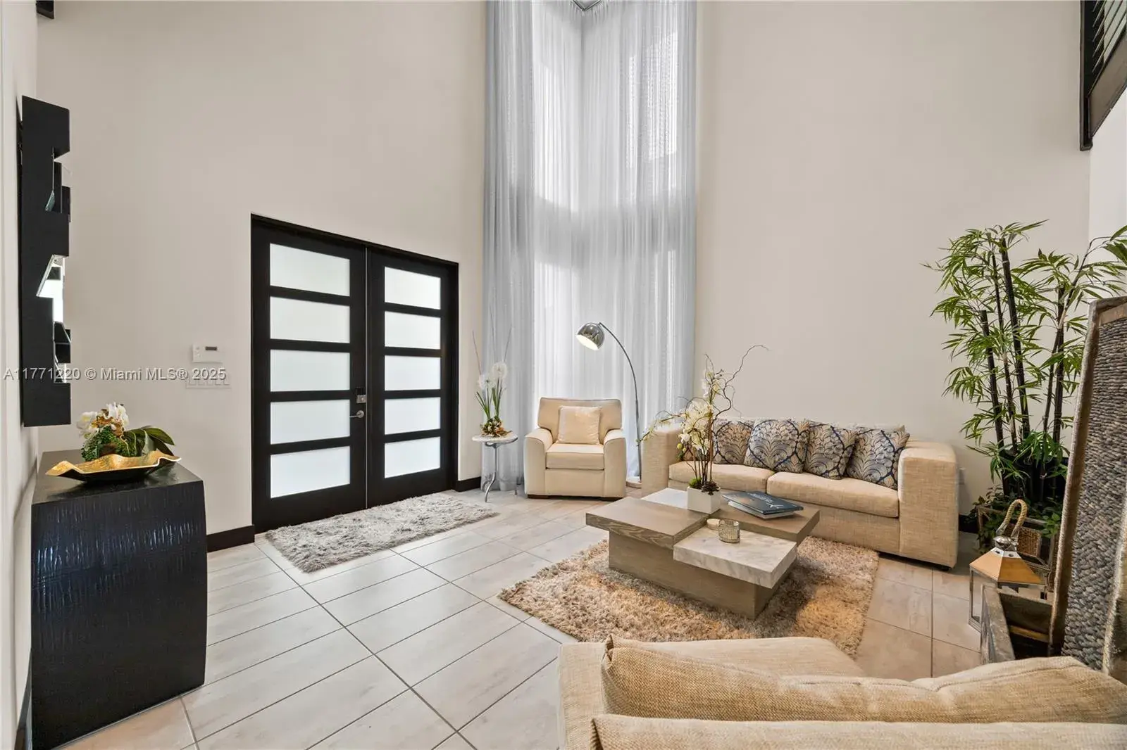 15742 NW 88th Ave, Miami Lakes FL 33018