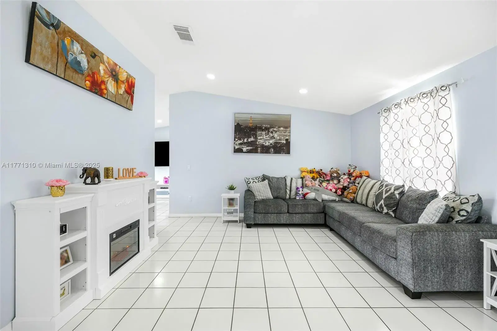 15317 SW 179th Ter, Miami FL 33187