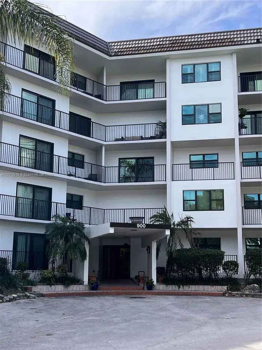 900 River Reach Dr # 504, Fort Lauderdale FL 33315