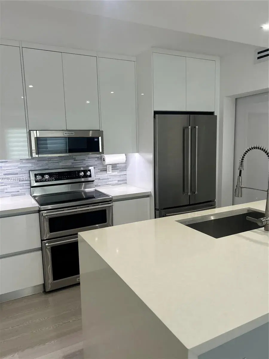 900 River Reach Dr # 504, Fort Lauderdale FL 33315