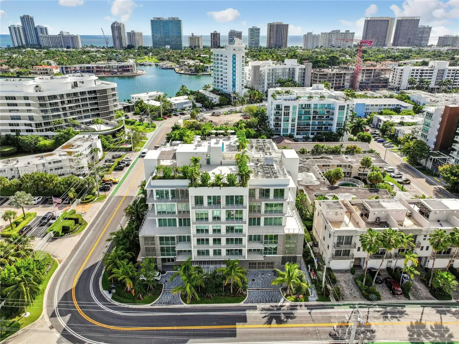 10281 W Bay Harbor Dr # 201, Bay Harbor Islands FL 33154