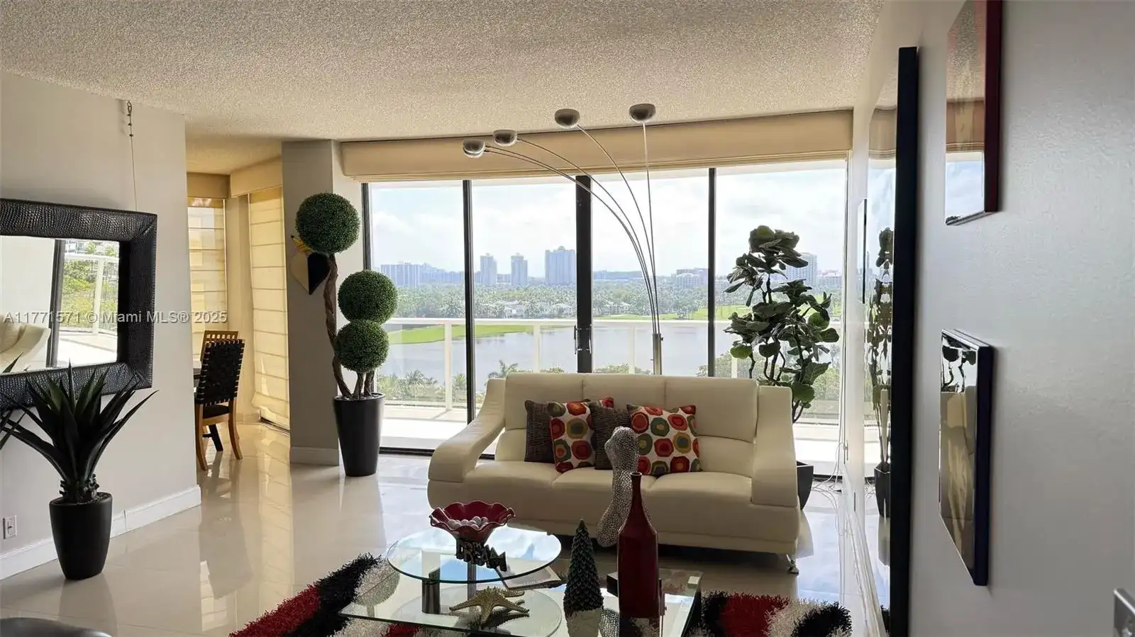 20281 E Country Club Dr # 809, Aventura FL 33180 photo 2