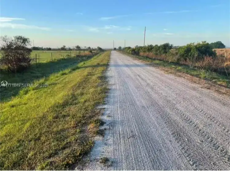 292 LOTT GRADE, Other City - In The State Of Florida FL 33960 photo 4