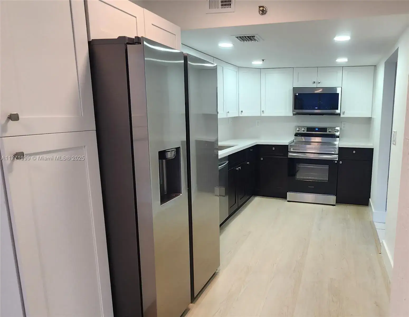 17890 W Dixie Hwy 318 Hwy # 3, North Miami Beach FL 33160