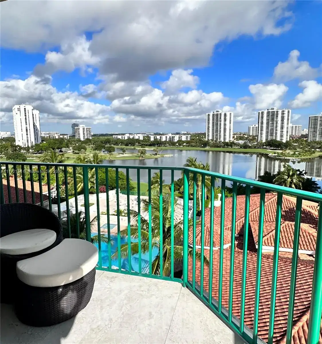19900 E Country Club Dr # 1012, Aventura FL 33180 photo 4