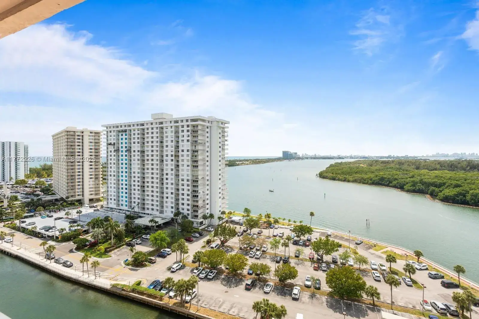 400 Kings Point Dr # 1607, Sunny Isles Beach FL 33160