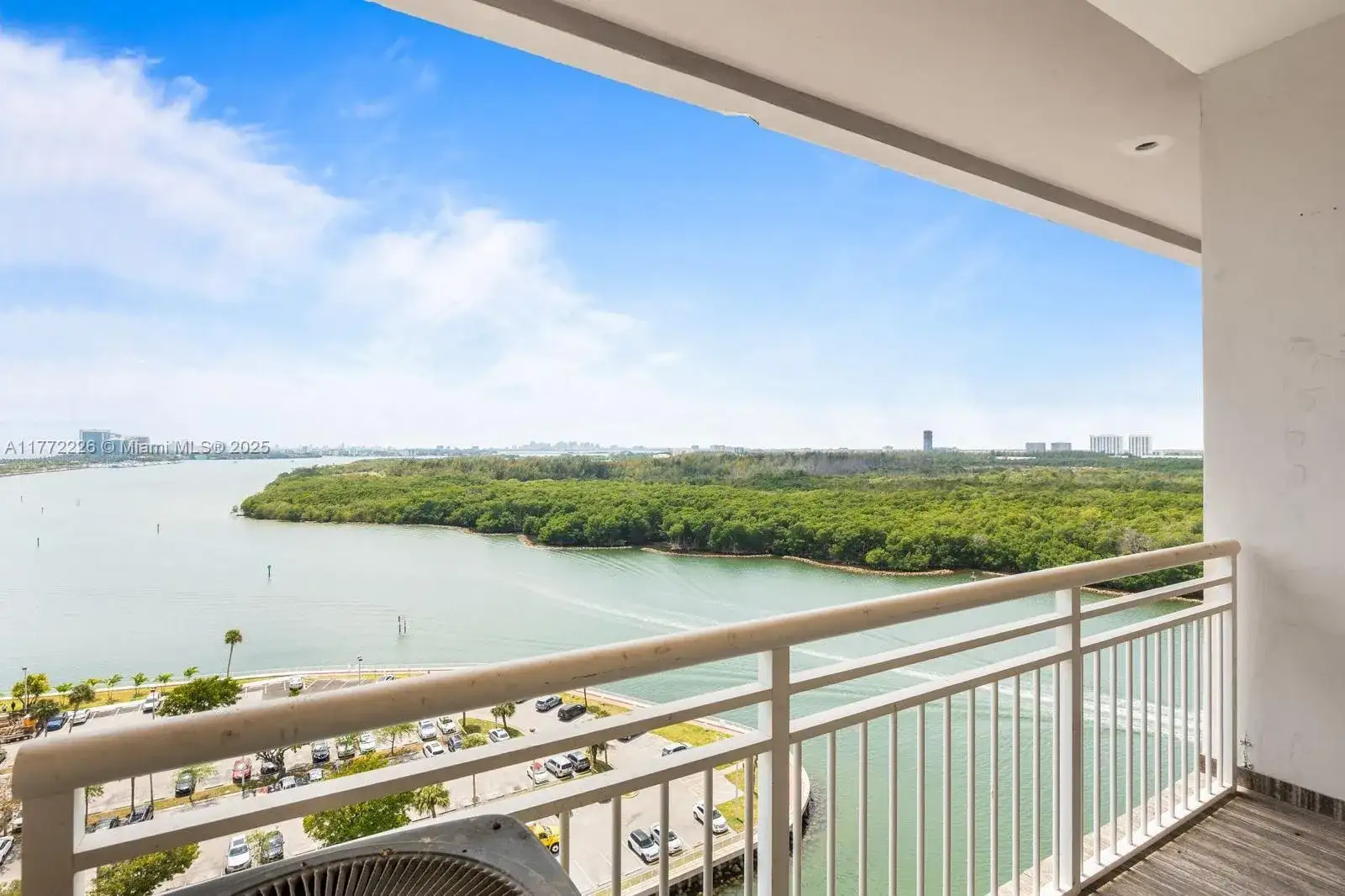 400 Kings Point Dr # 1607, Sunny Isles Beach FL 33160 photo 3