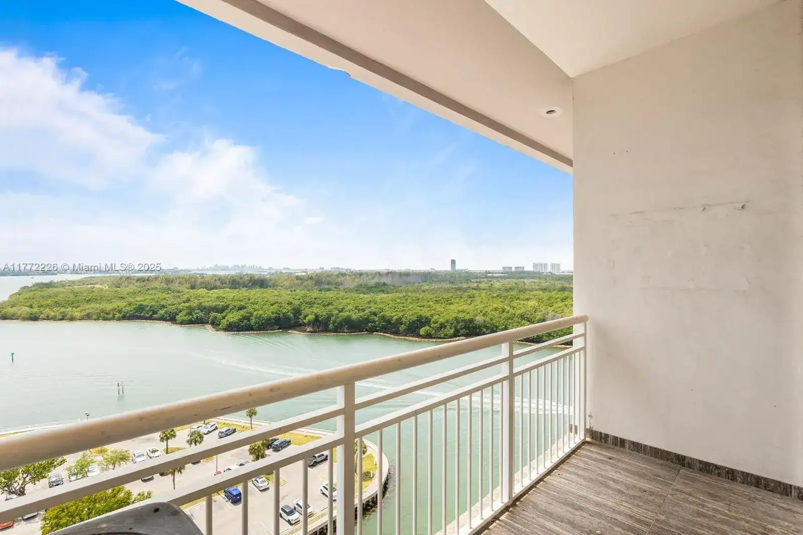 400 Kings Point Dr # 1607, Sunny Isles Beach FL 33160 photo 4